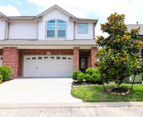 har listings houston texas.